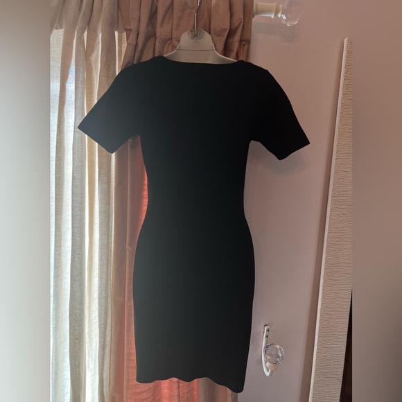 AQUA | V-neck twist bodycon - Picture 9 of 10